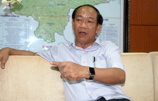 Xài[-]tiền[-]dân[-]đi[-]tham[-]quan[-]mà[-]phải[-]đạo[-]sao?